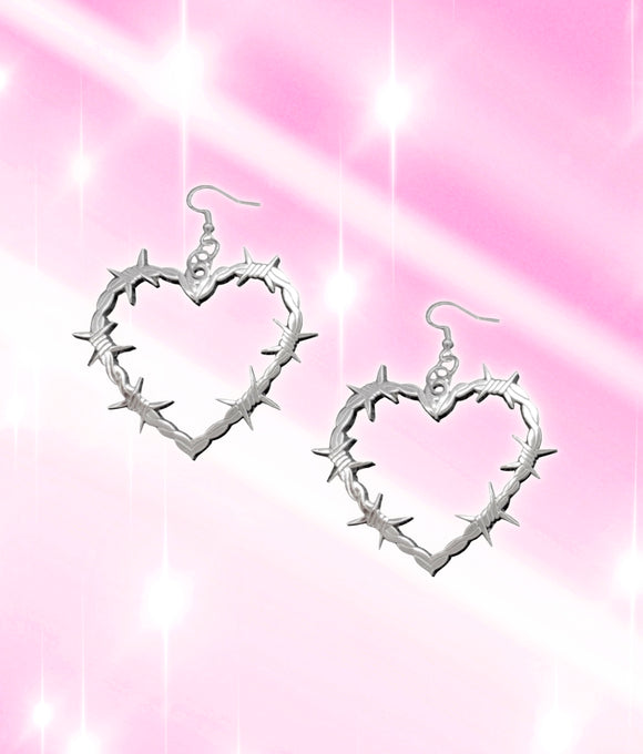 Barbed Wire Heart Earrings - Silver